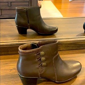 Clarks boots NWT